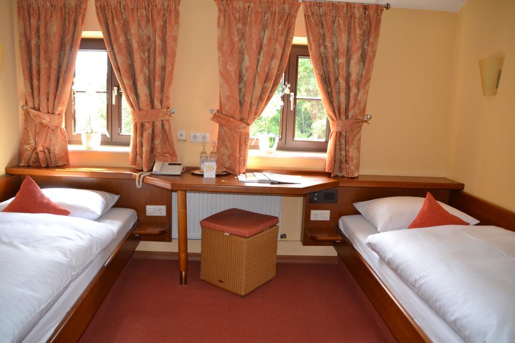 Landhaus Wolf - Wir Freuen Uns Schwaebisch Hall Room photo